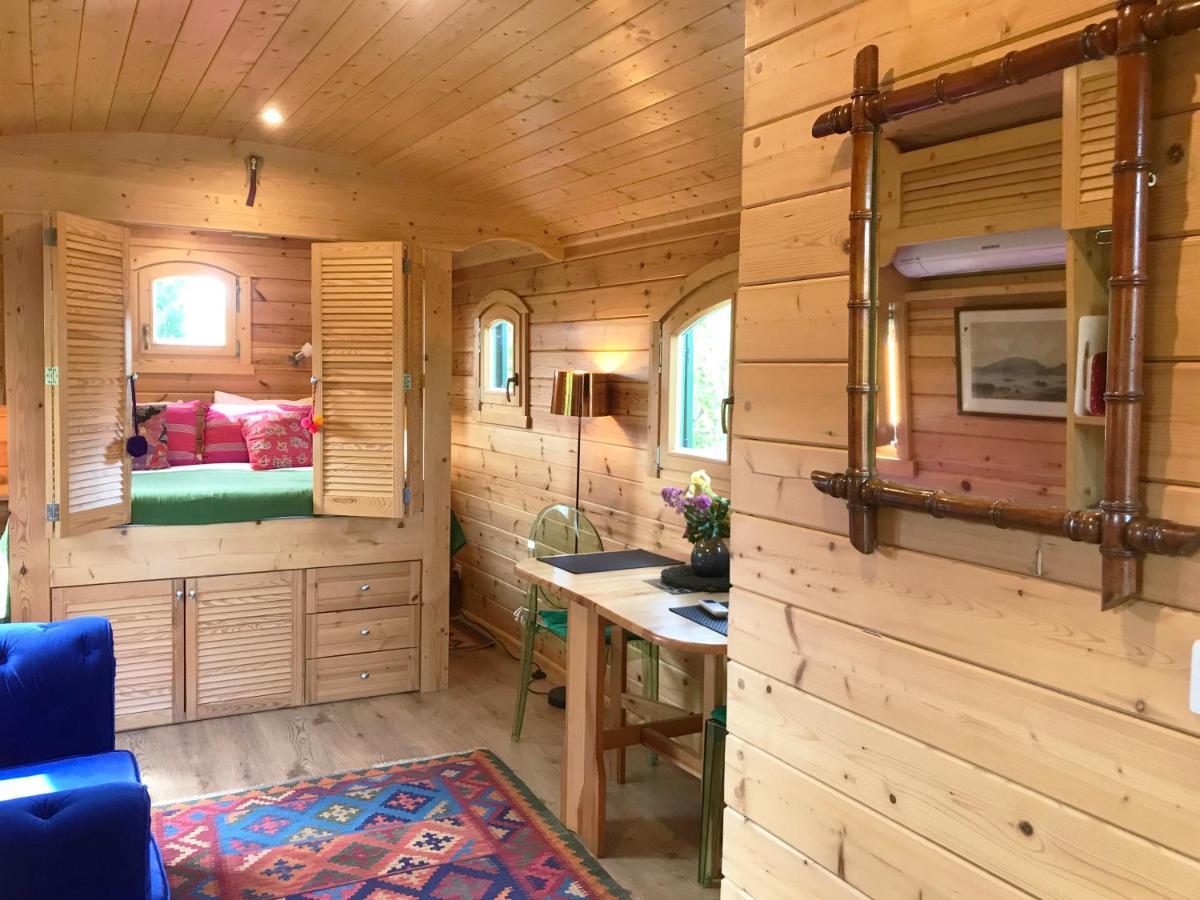 Вилла Les Piegonnaises - 2 Roulottes Экстерьер фото