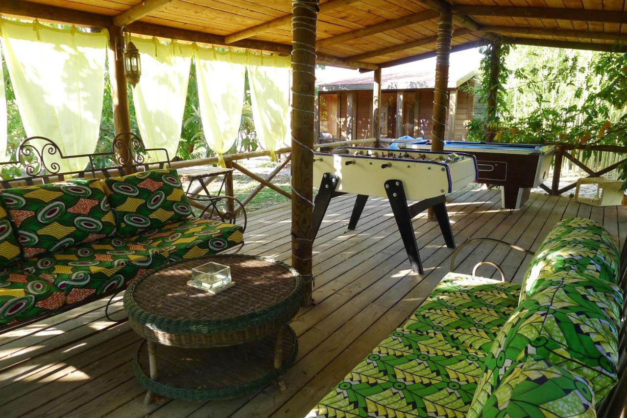 Вилла Les Piegonnaises - 2 Roulottes Экстерьер фото