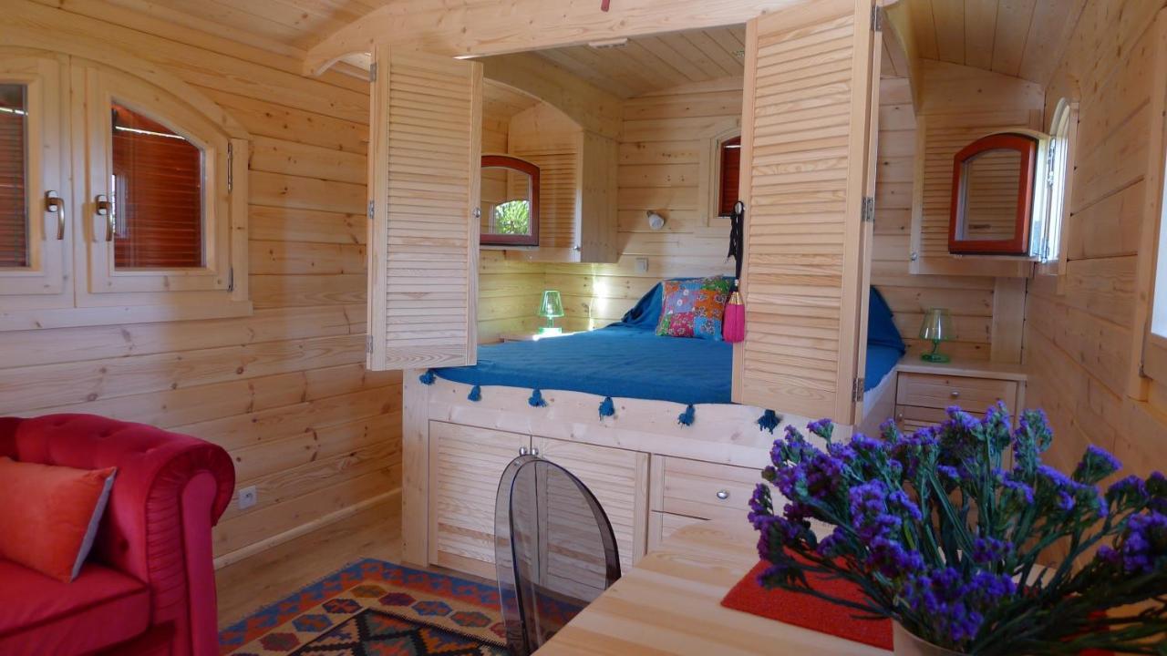 Вилла Les Piegonnaises - 2 Roulottes Экстерьер фото