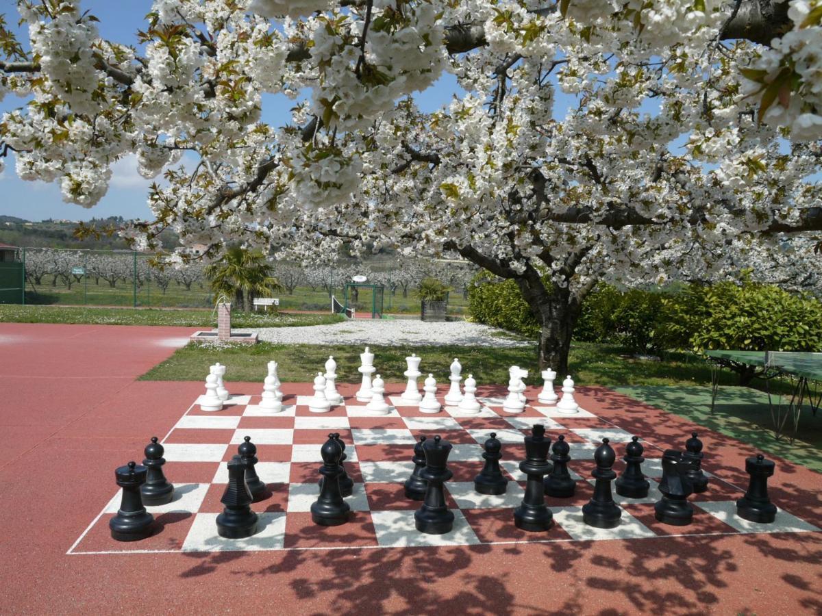 Вилла Les Piegonnaises - 2 Roulottes Экстерьер фото